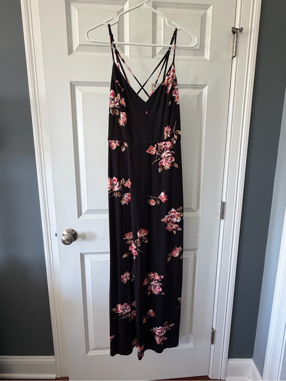 nine britton Black Maxi Dress with Pink Floral Print and Crisscross Straps